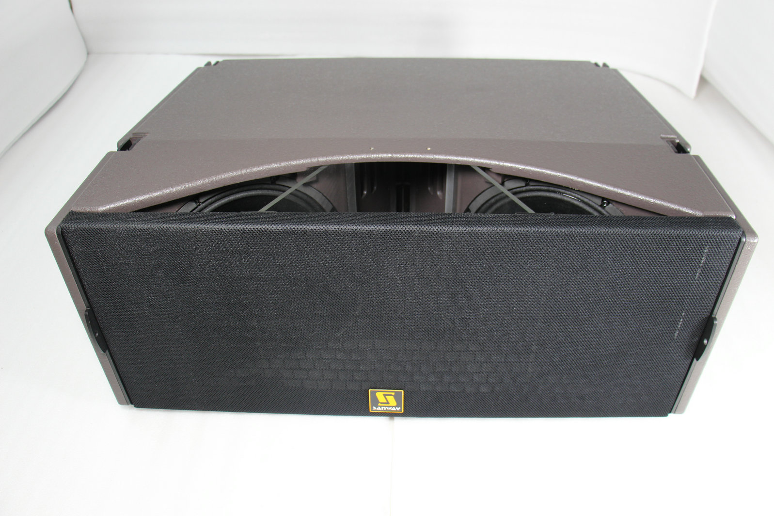 Hộp loa KUDO Tri Way Dual 12 inch Pro Audio Line Array